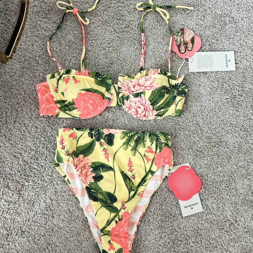 Agua Bendita x Target bikini